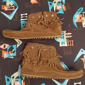 Minnetonka Dbl Fringe Ankle Boots Size 9